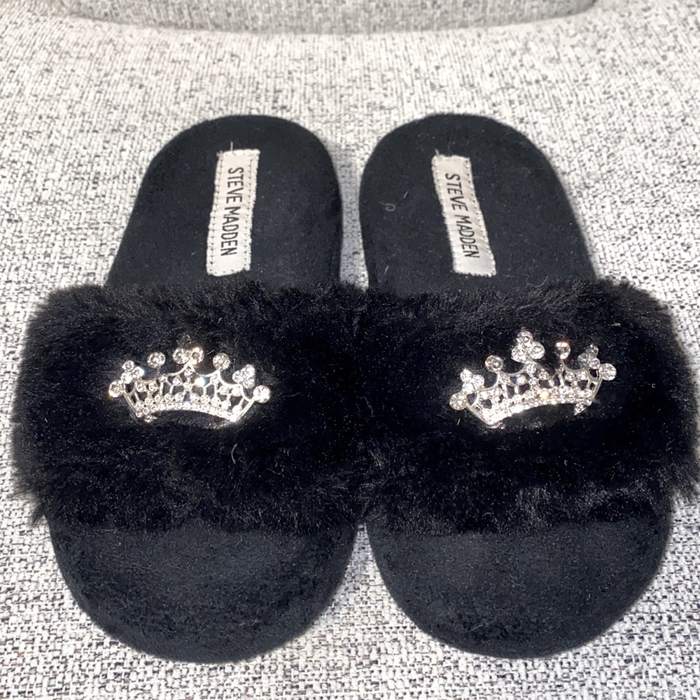 Steve Madden Black Slippers